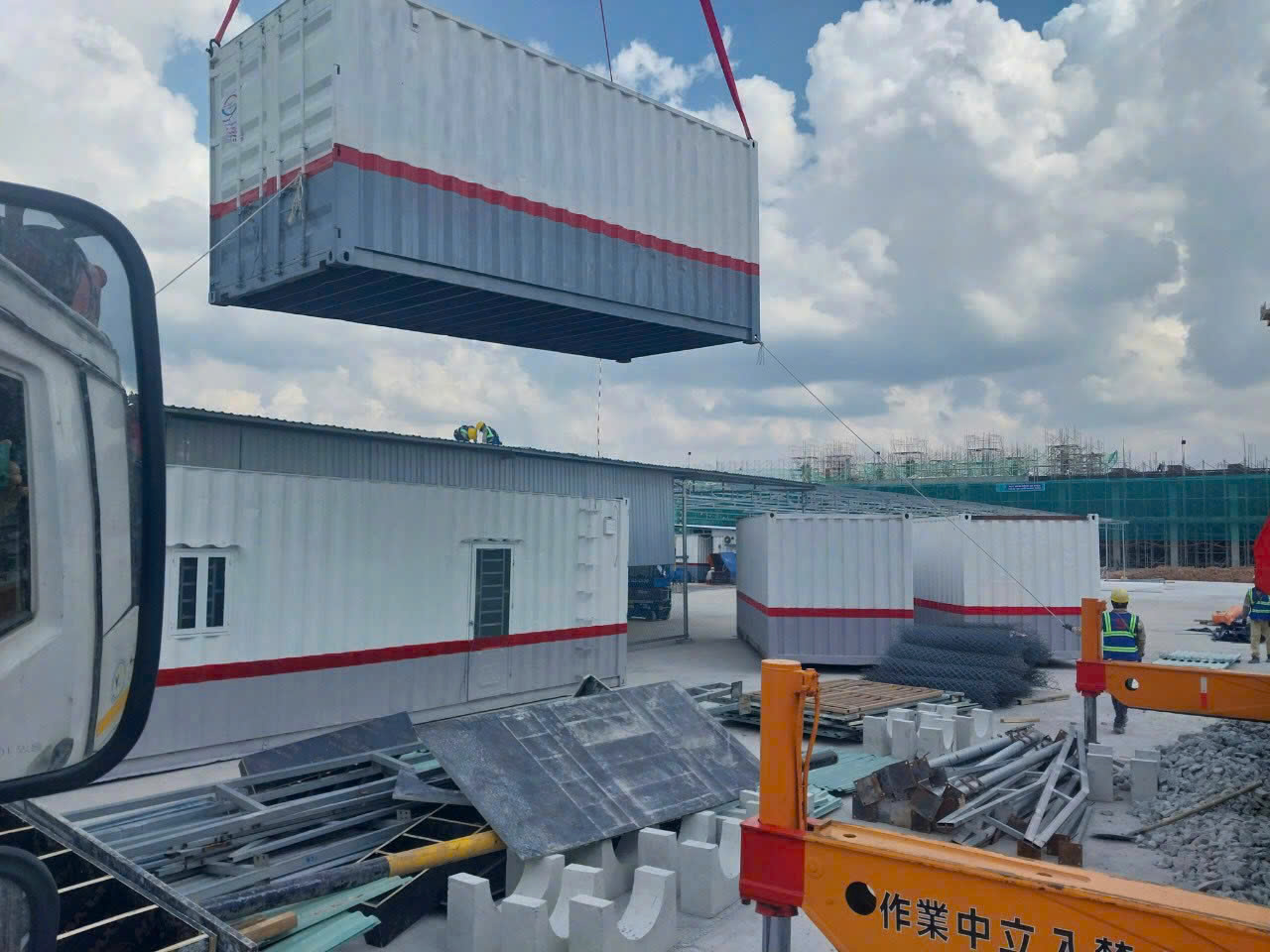 mua bán cho thuê container tại sân bay Long Thành